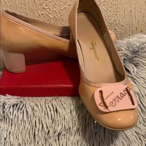 Ferragmo Pumps